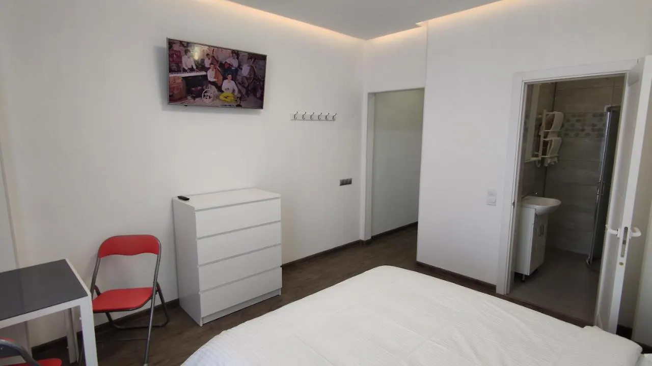 Rybalsky Studio Apartment Podil - Dnipro View Киев 0*,  Украина