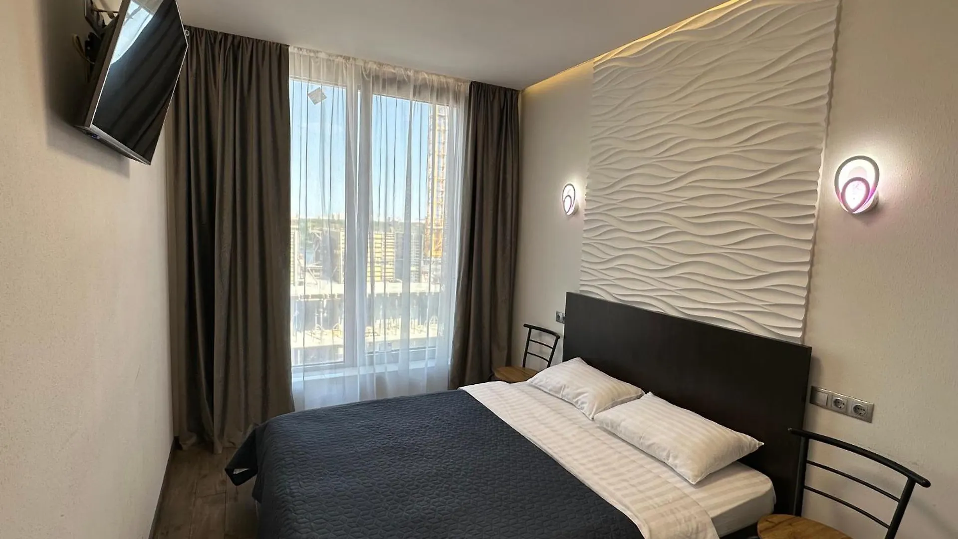 Rybalsky Studio Apartment Podil - Dnipro View Kyiv