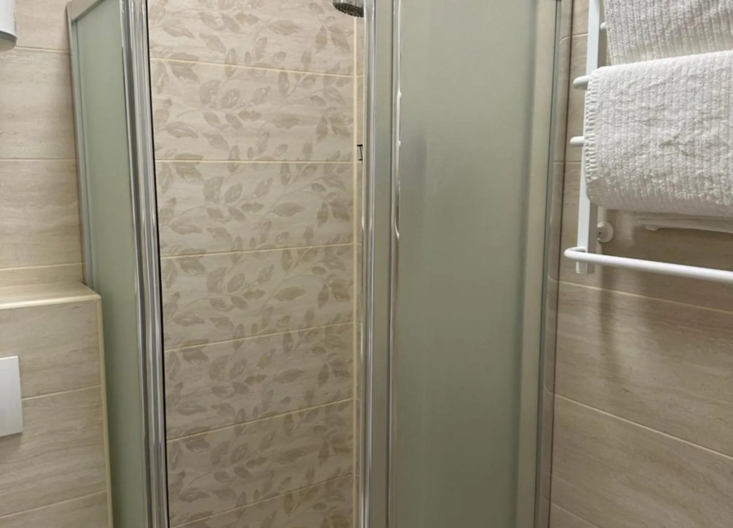 Rybalsky Studio Apartment Podil - Dnipro View Kyiv