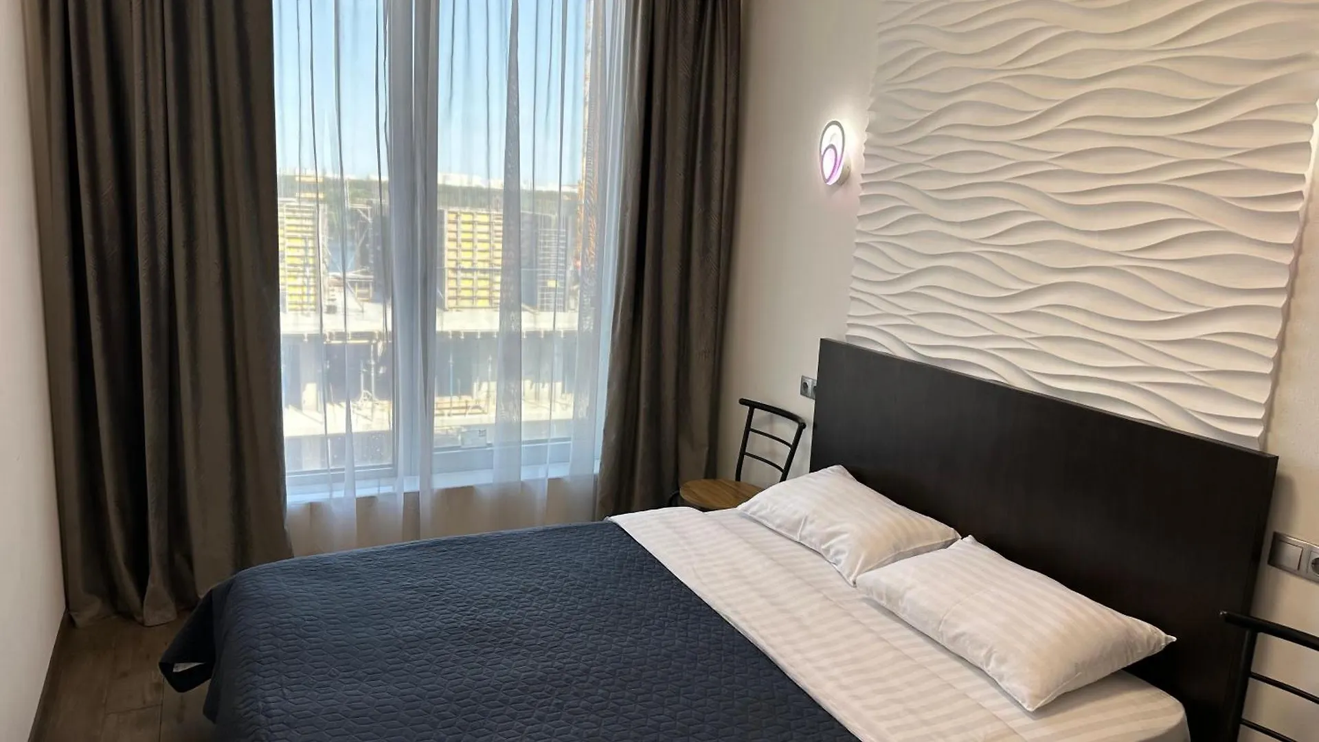 Rybalsky Studio Apartment Podil - Dnipro View Kyiv